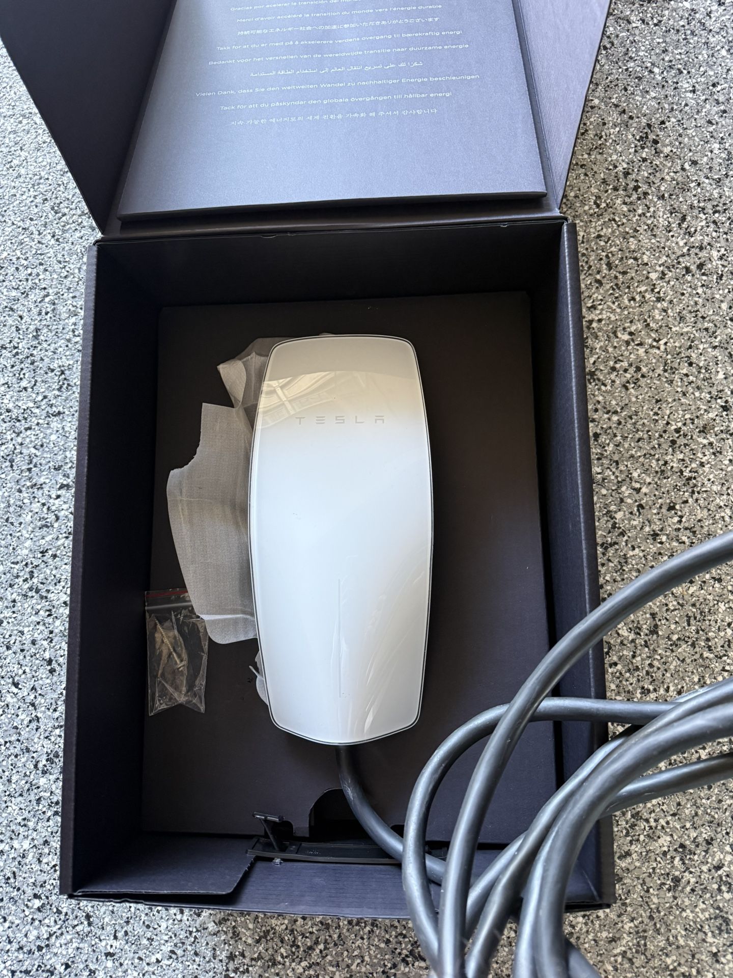 Tesla Wall Connector