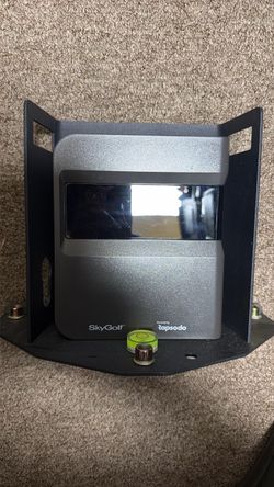 SkyTrak Golf Launch Monitor w/ Metal Protective Case – Great Condition