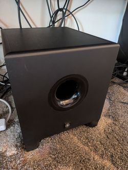 Yamaha HS8S 8" Powered Studio Subwoofer