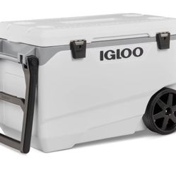 Igloo Flip and Tow 90qt Roller Cooler - White .