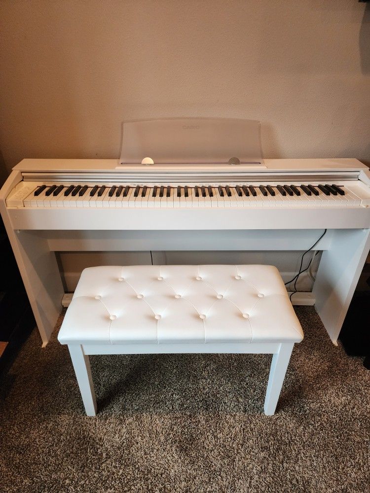 Casio Privia PX-770 Digital Piano - White Finish