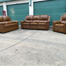 Free Delivery - Beautiful Power Reclining Sofa Set
