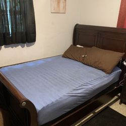 Full Bedroom Set With Mattress 