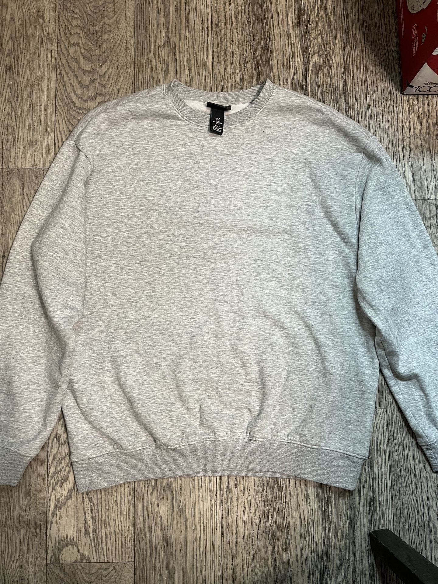H&M Crewneck