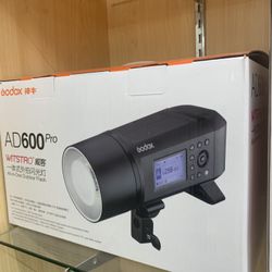 Godox AD600 Pro