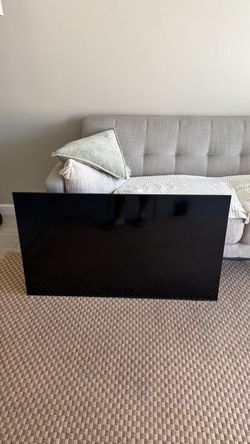 Samsung TV 50” with tv mount