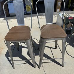 Bar Height Chairs 