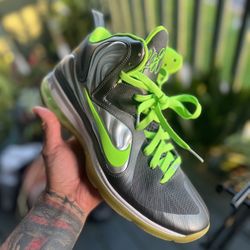 Nike LeBron 9 ID Size 11.5 Basketball Shoes Green Lantern Metallic Silver Green