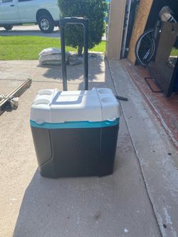 Igloo cooler