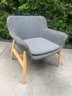 Free Chairs