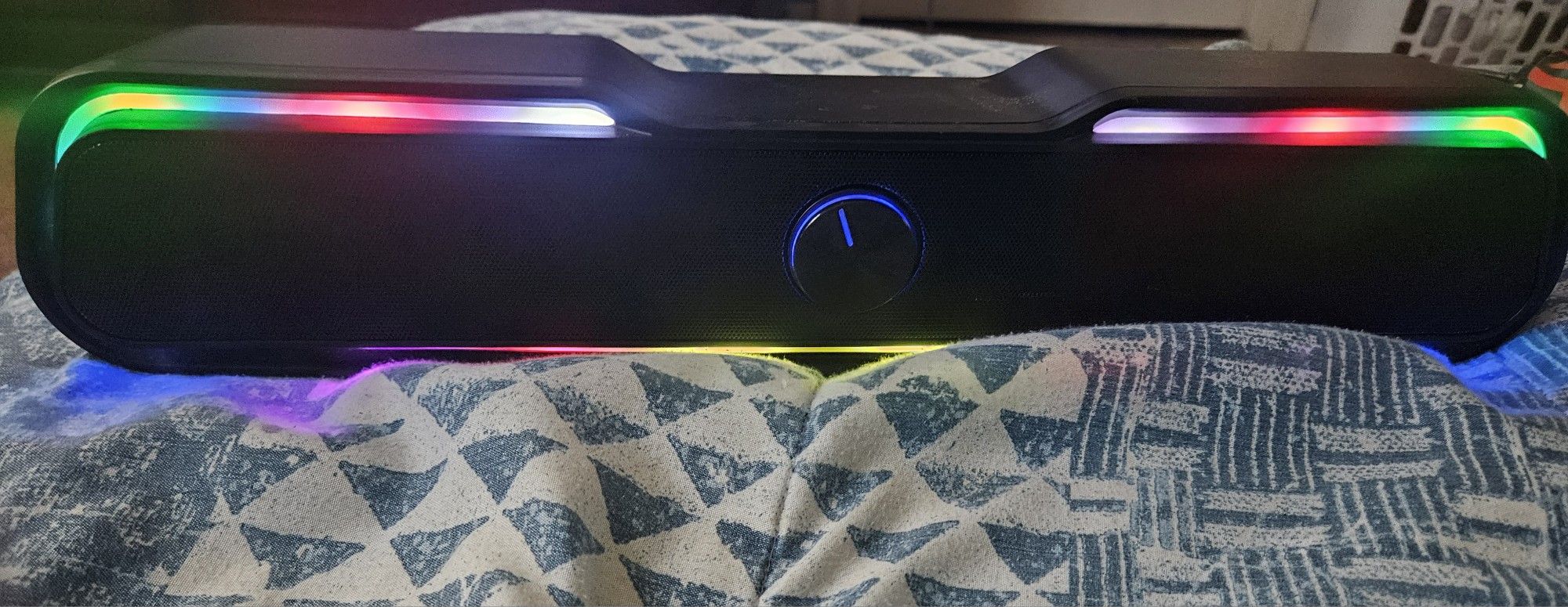 Wireless Bluetooth Speaker/Soundbar