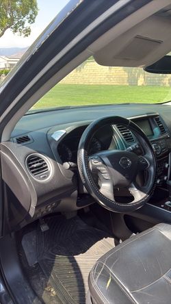 2013 Nissan pathfinder sl