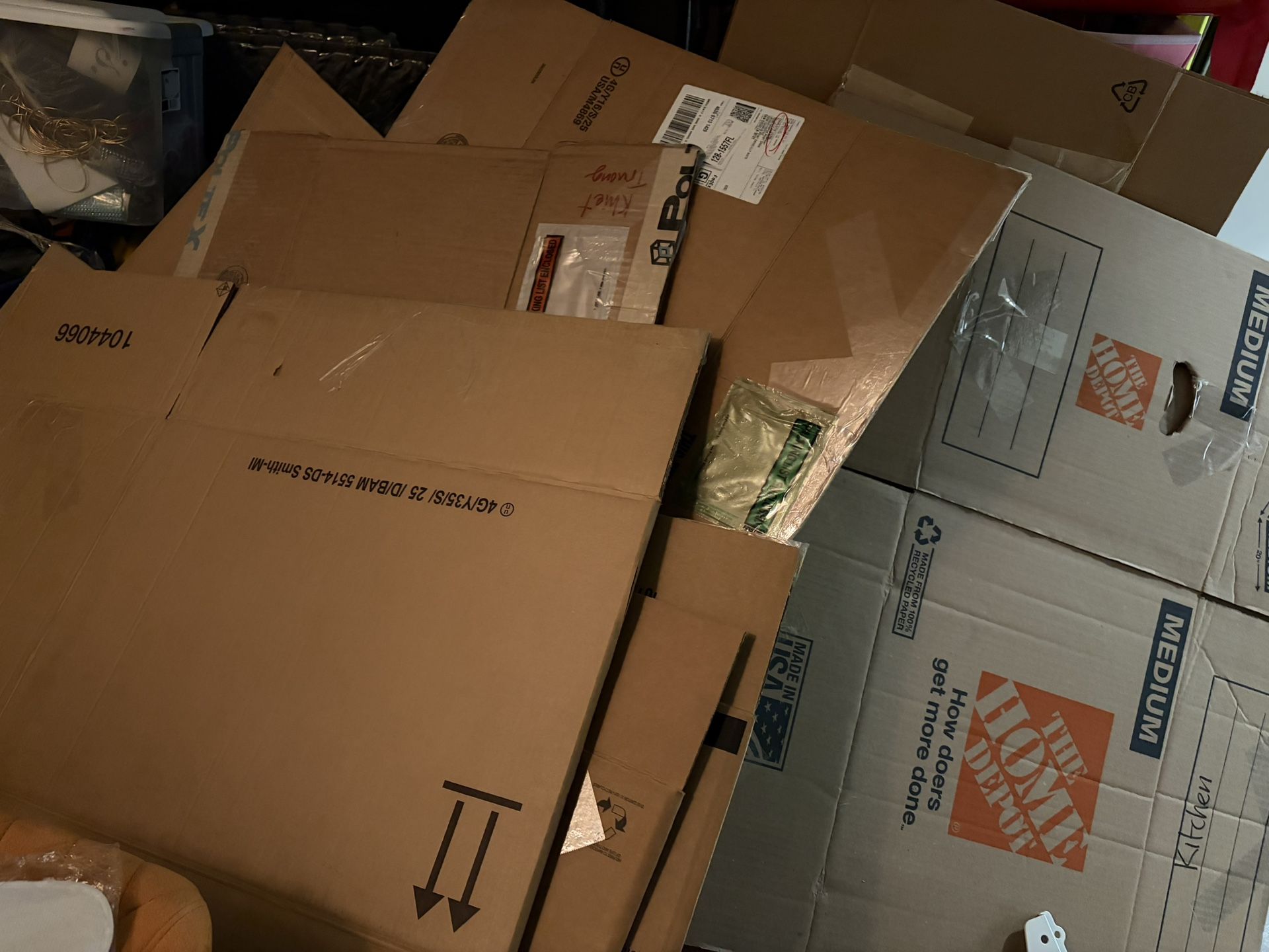 Free Moving boxes