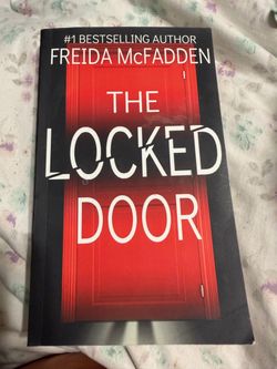 The Locked Door by Frieda McFadden paperback