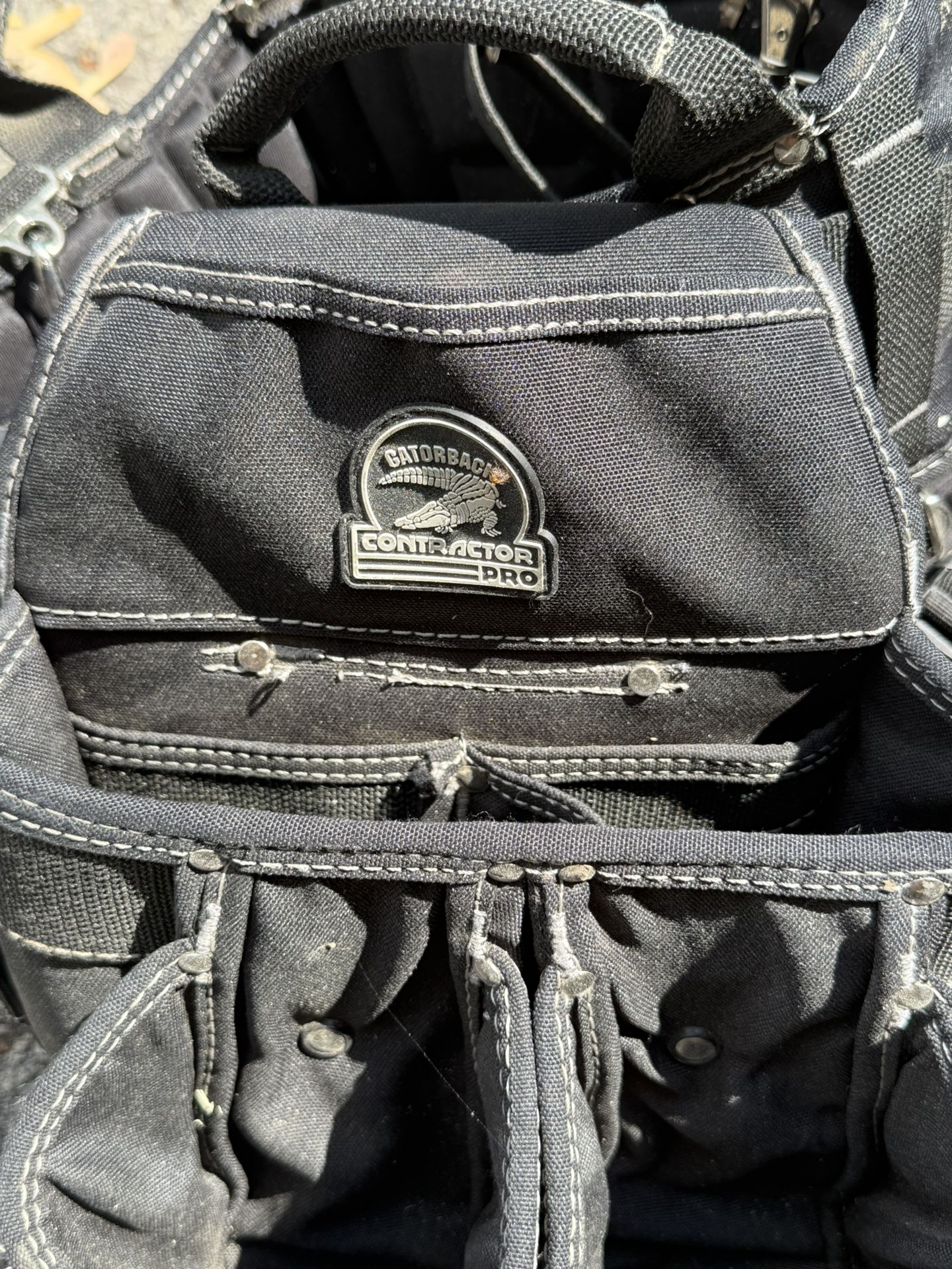 Gatorback B240 electrician Belt With Harness Size Medium