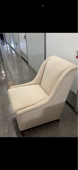 Accent modern chair by Pearson furniture