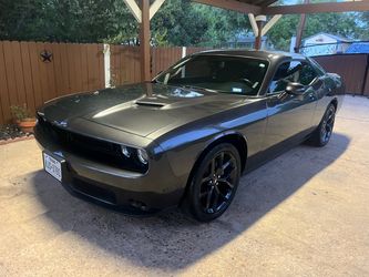 Dodge challenger 2022