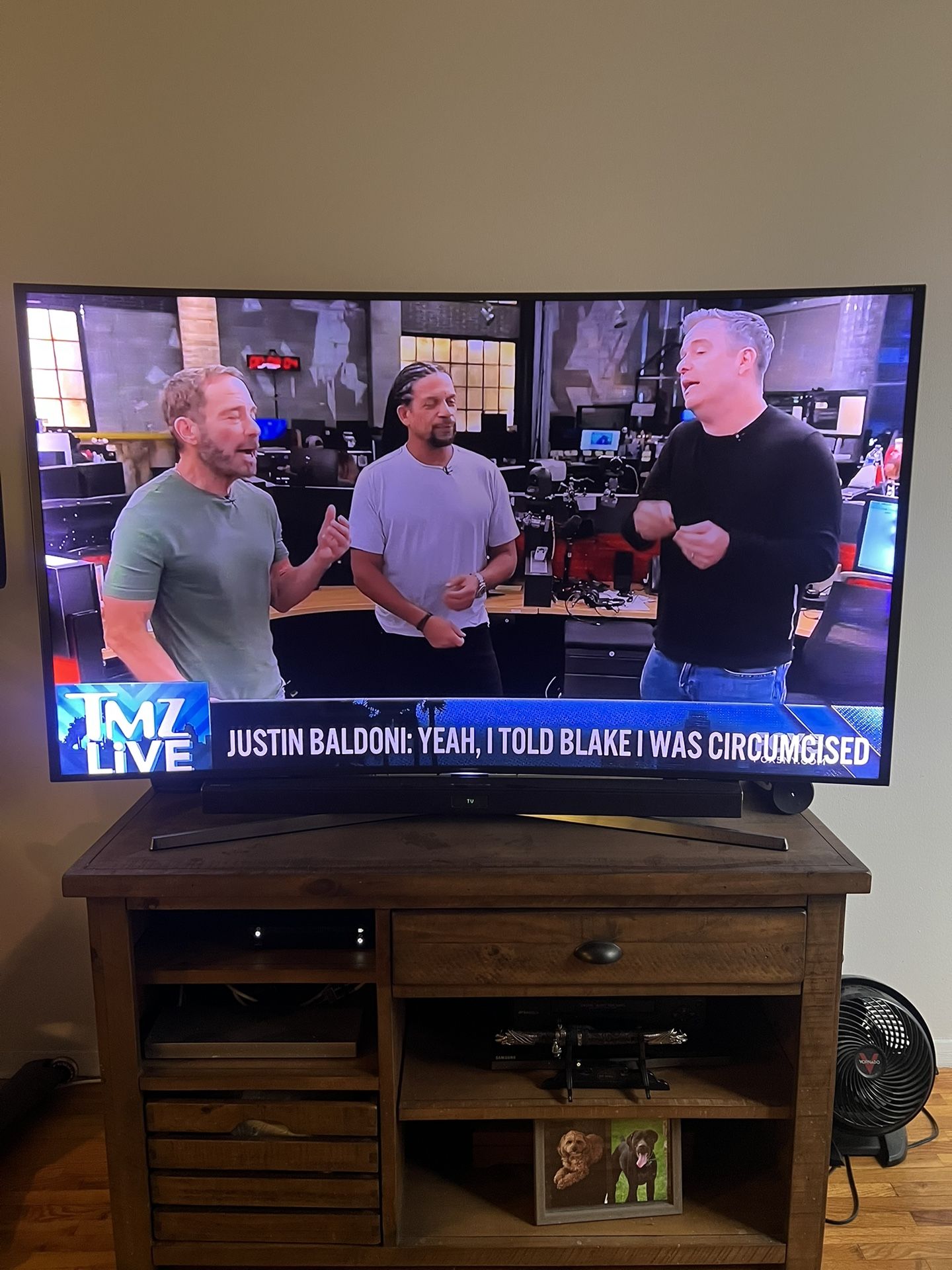 65 Inch CURVED SMART TV SAMSUNG