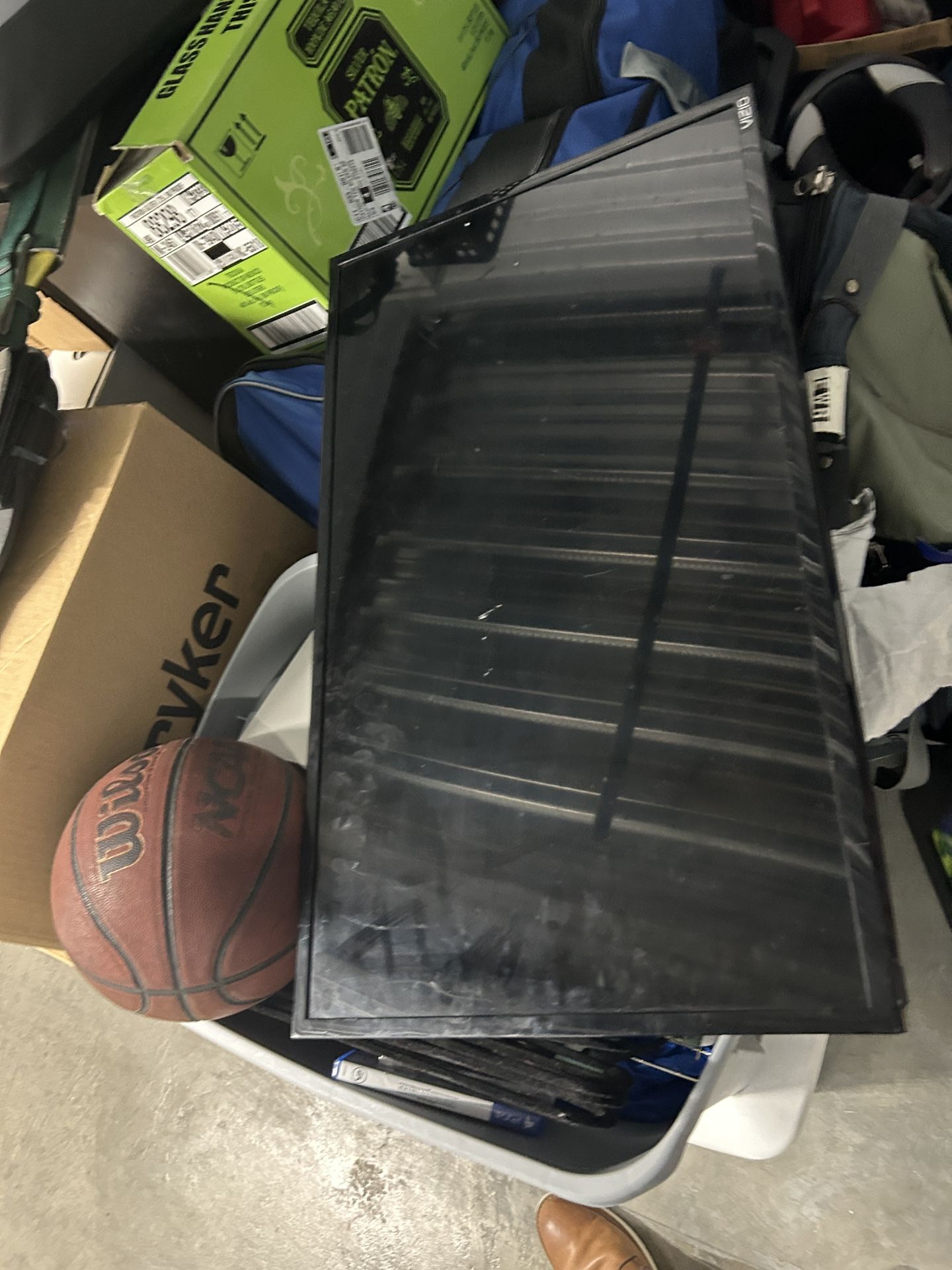 24 Inch Visio TV no Remote