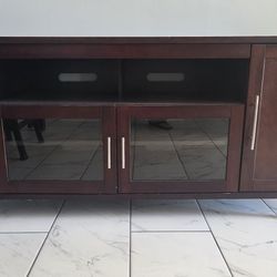 Tv Stand/Entertainment Table