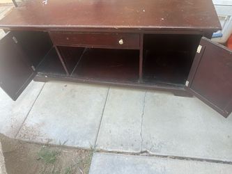 Tv stand