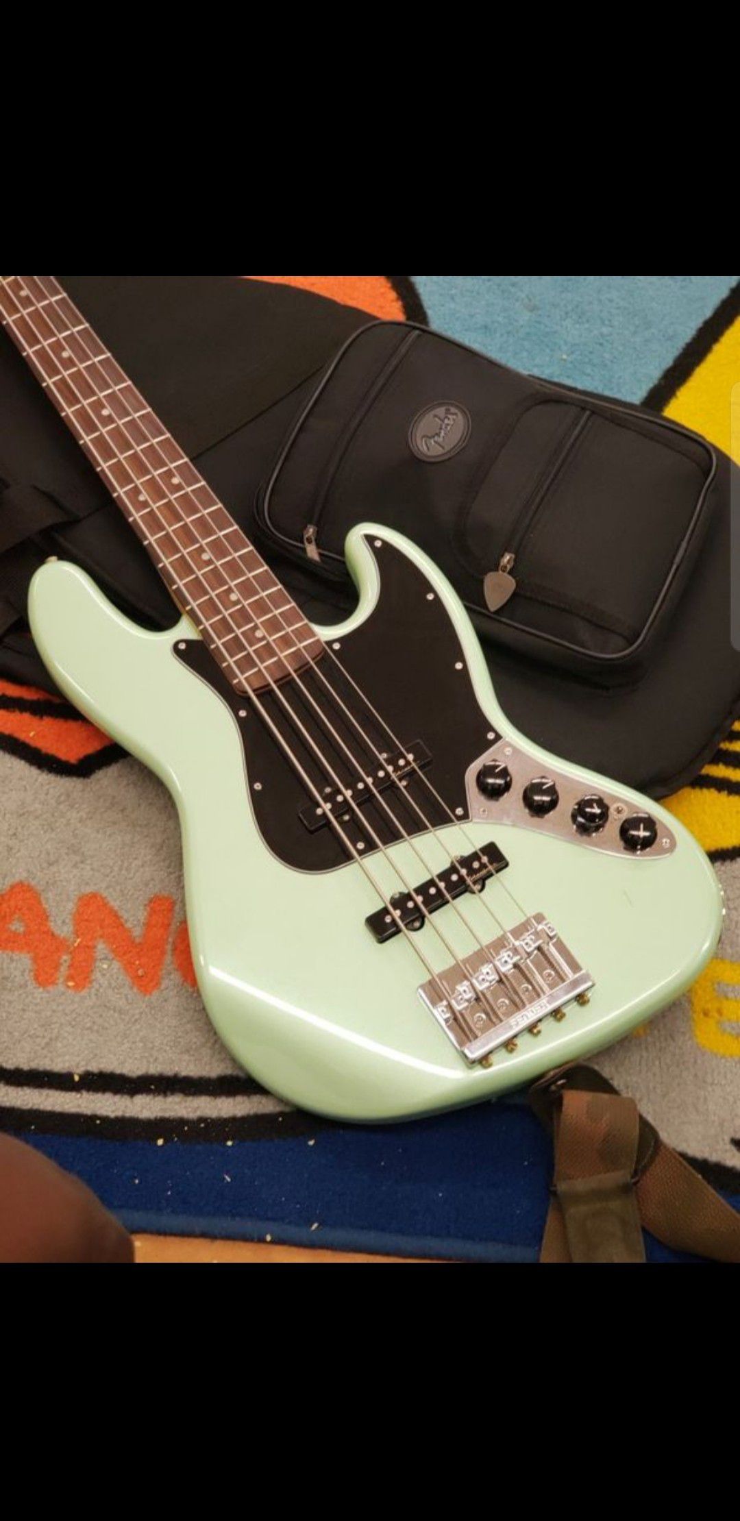 Fender Deluxe V (Seafoam green) active/passive