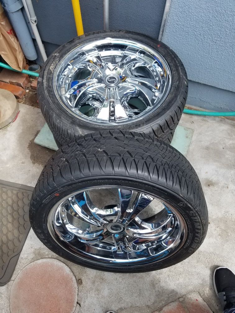 Rims and tires 5 Lug, full set 17 inch 215/45zR17