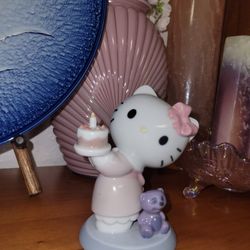  Nao By Lladro Hello Kitty Porcelain Figurine 