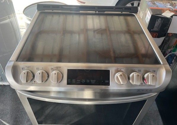 Stainless Steel Electric Range/LG/77023