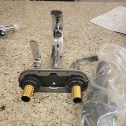 Bathroom sink faucet