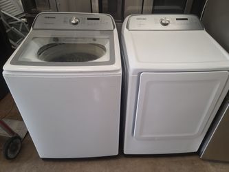 SAMSUNG WASHER AND ELECTRIC DRYER SET
