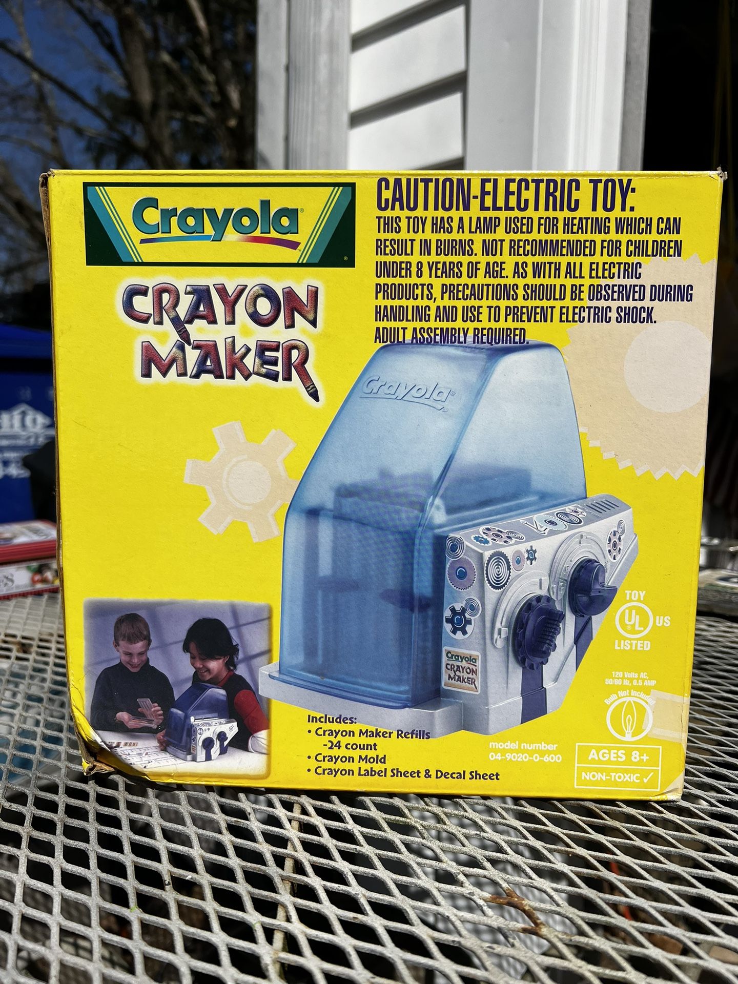 Vintage Crayola Crayon Maker 