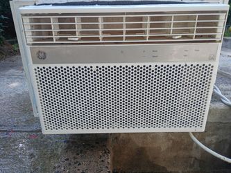 10,000 ,BTUs WINDOW A/C