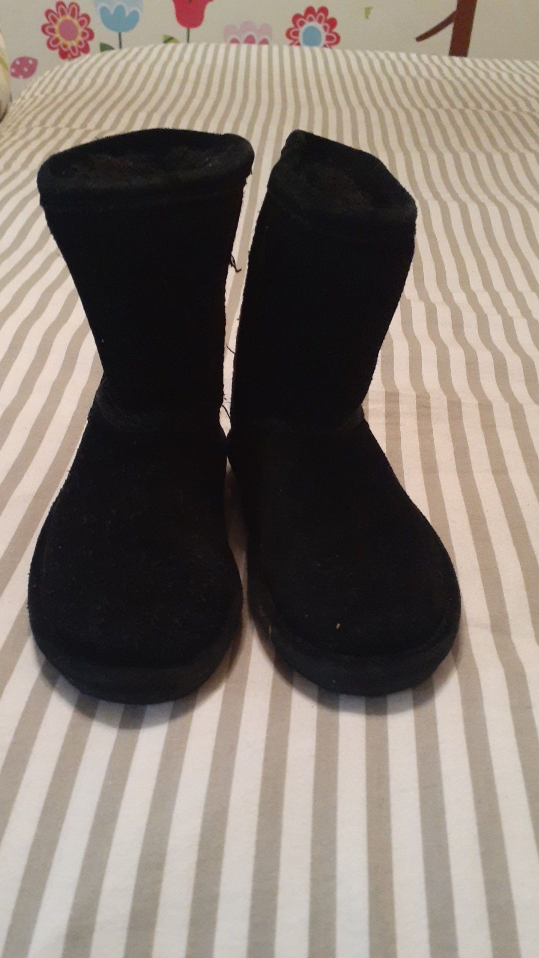 Girl shoes (boots) size 8t