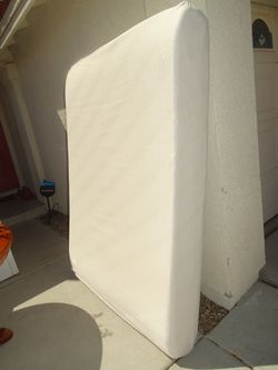 Memory foam full size mattress