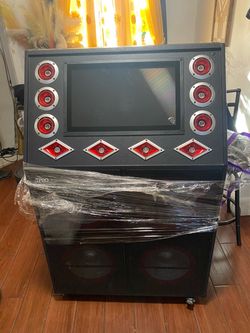 Loudspeaker with party lights and mics