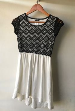 Beautiful kids dress Sz. Large 14/16