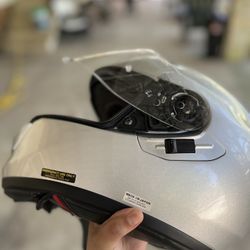 casco de motocicleta Shoei GT-Air II. 