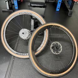 Roval Rapide C38 Carbon Wheelset w/ SRAM XDR, SRAM 12sp 10-36 Cassette, DT Swiss 350 - Tubeless