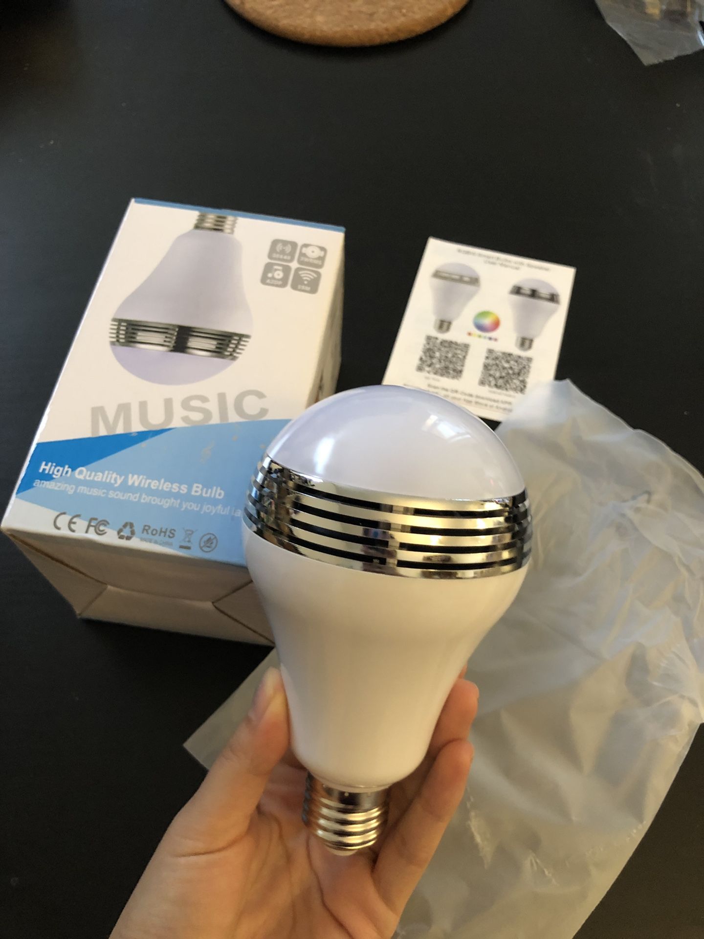 Brand-new!!! LED Light Bulb with Smart Bluetooth Speaker and APP Control RGB Multi Color Changing Dimmable