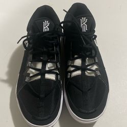 Nike Kyrie Flytrap 6 US 11.5