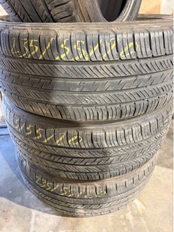 (4) used 235-55-20 kumho Tires