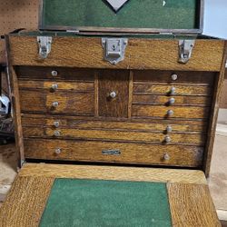 Vintage Gerstner O42 Oak Machinist Toolbox – 11 Drawer – 20" 
