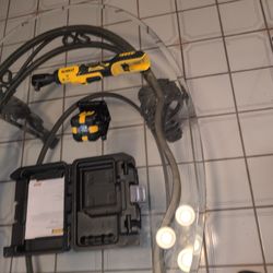 dewalt level and ratchet