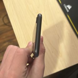 Iphone 7 locked (No damage)