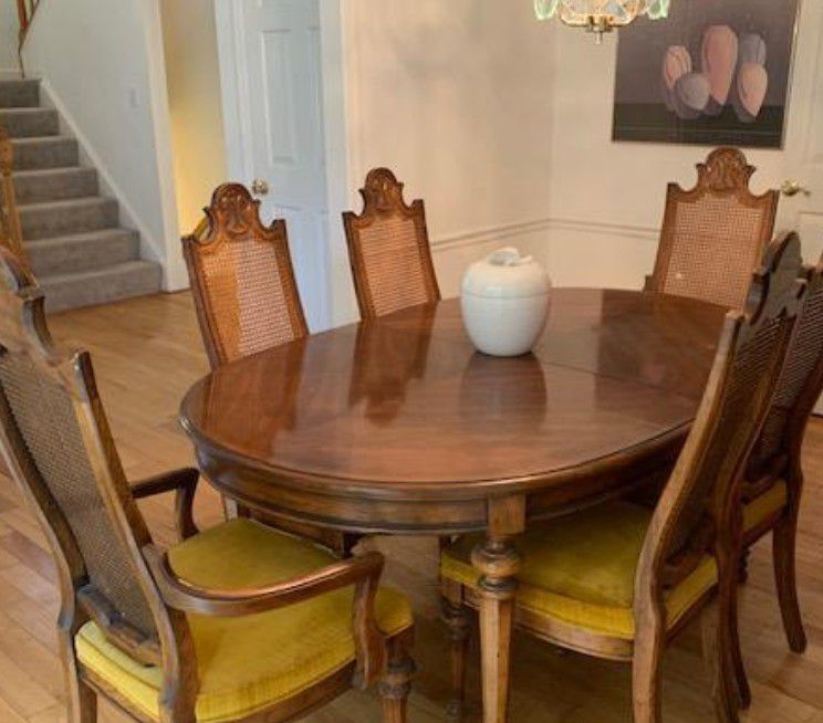 Dining table and six chairs antique