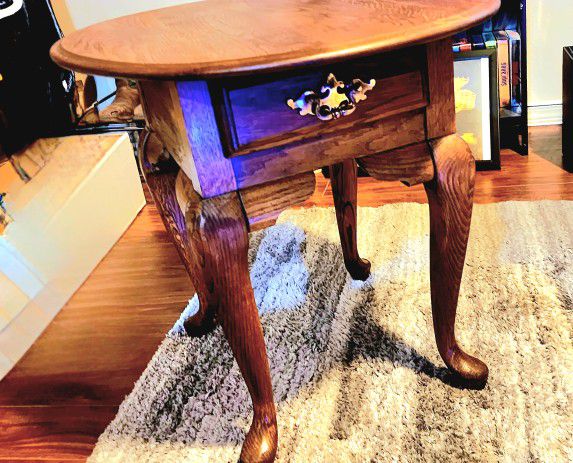 Kincade Solid Oak Side Table