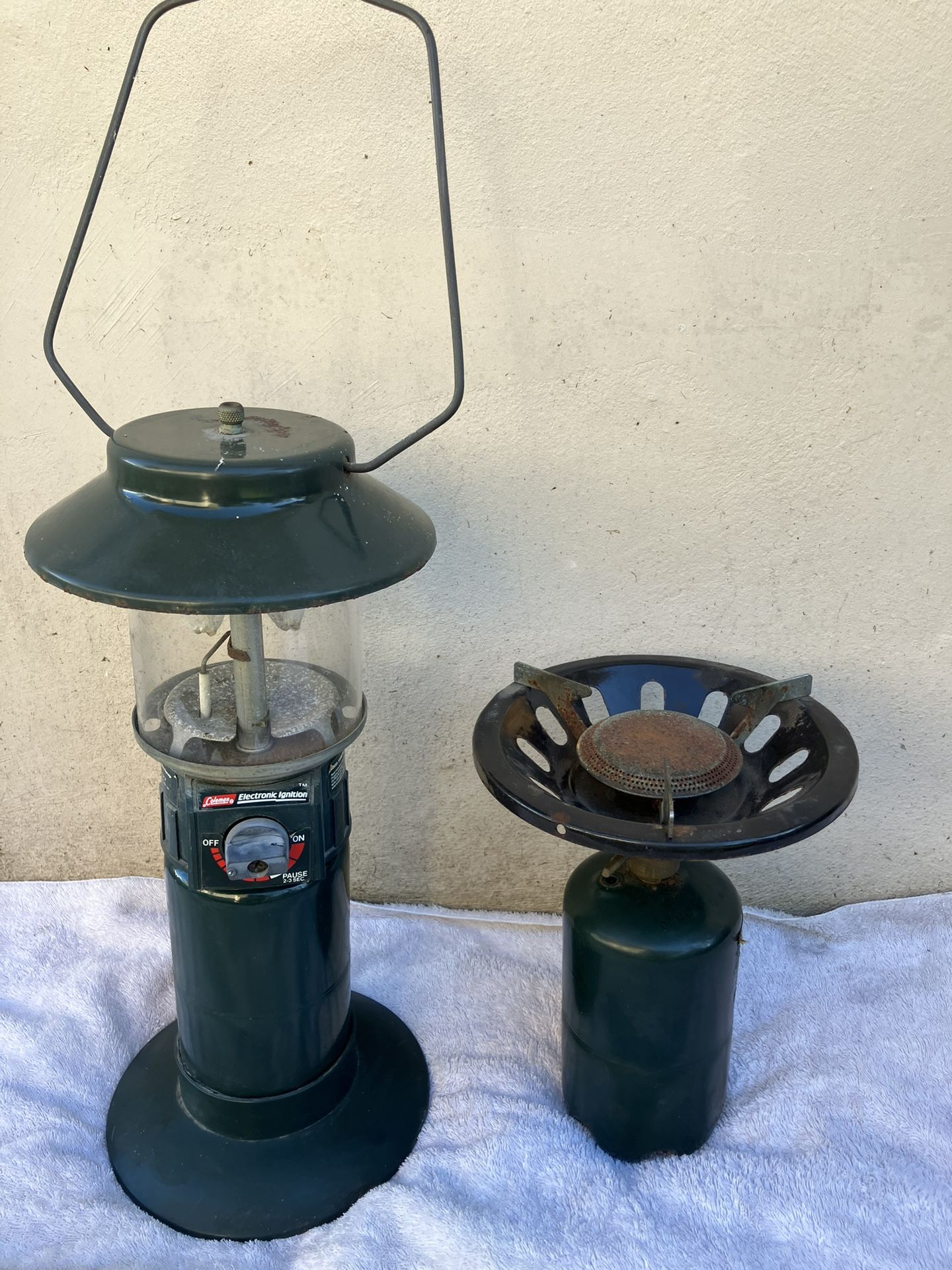 Lantern And Stove 