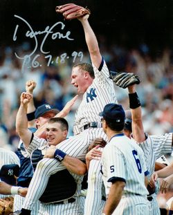 Signed Sports Memorabilia 