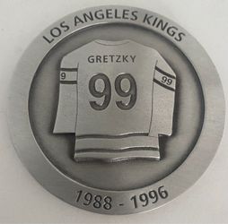 Wayne Gretzky #99 LA Kings Hockey Jersey Retirement Medallion 10/9/2002 Like new! No scratches